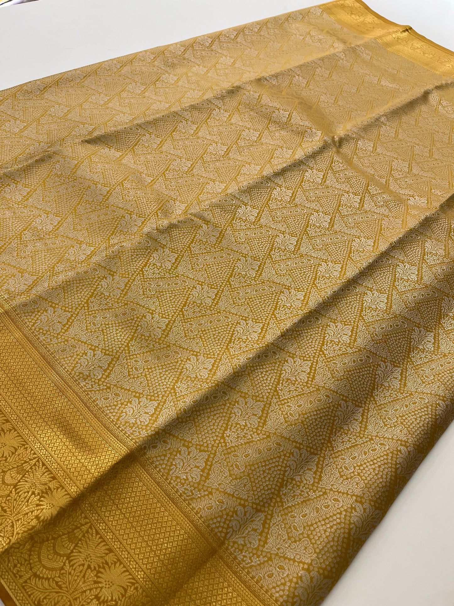 Kanchi semi Pattu