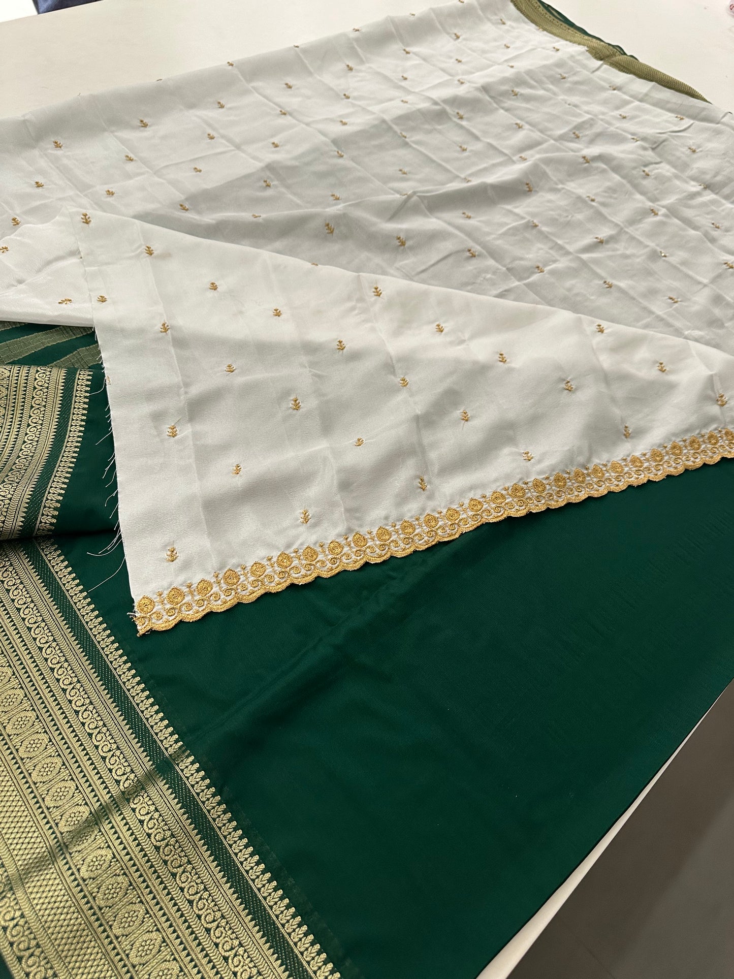 Premium Crepe Fancy-J8