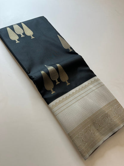 Valkalam Silk
