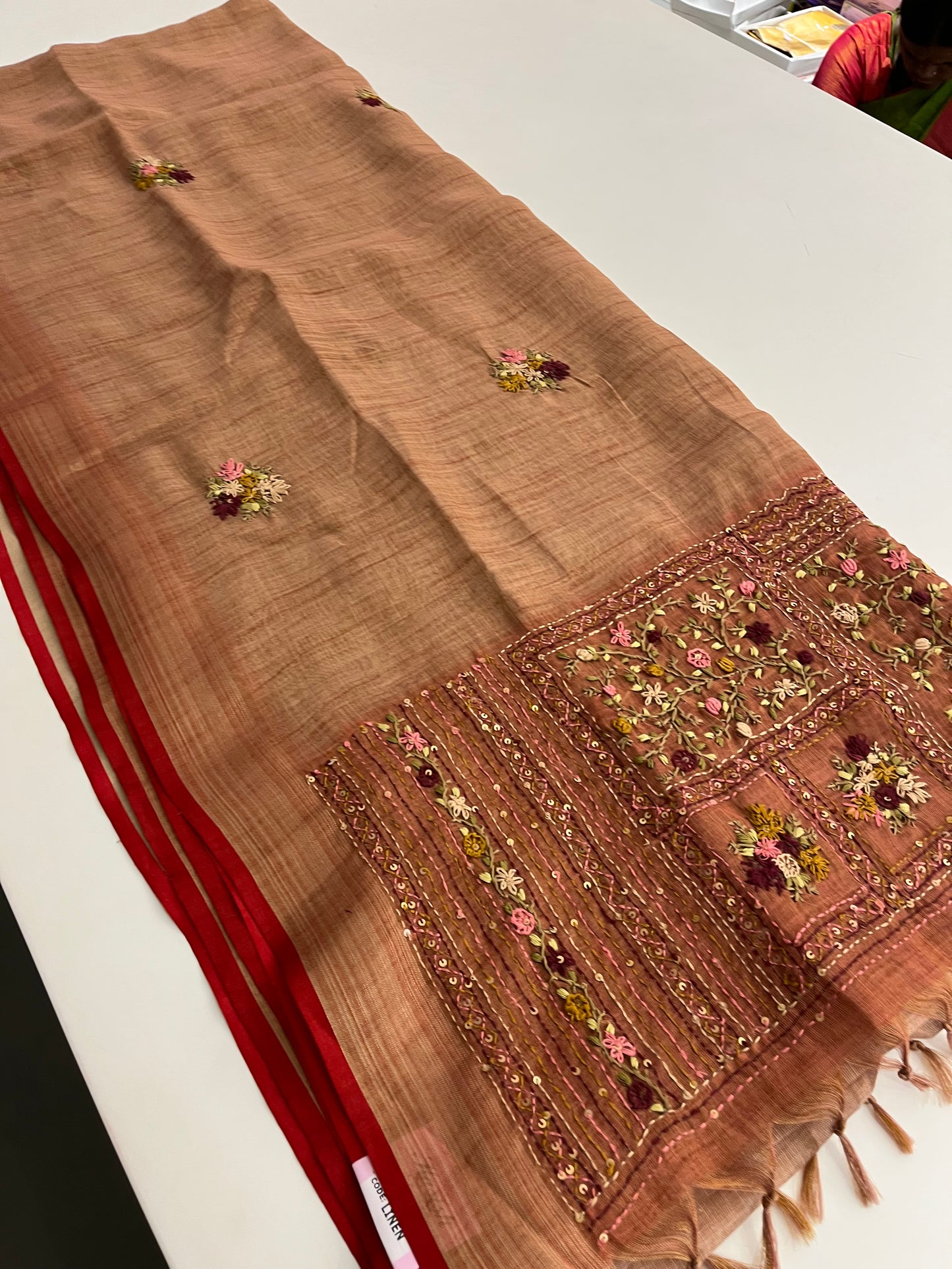 Linen Embroidery Fancy