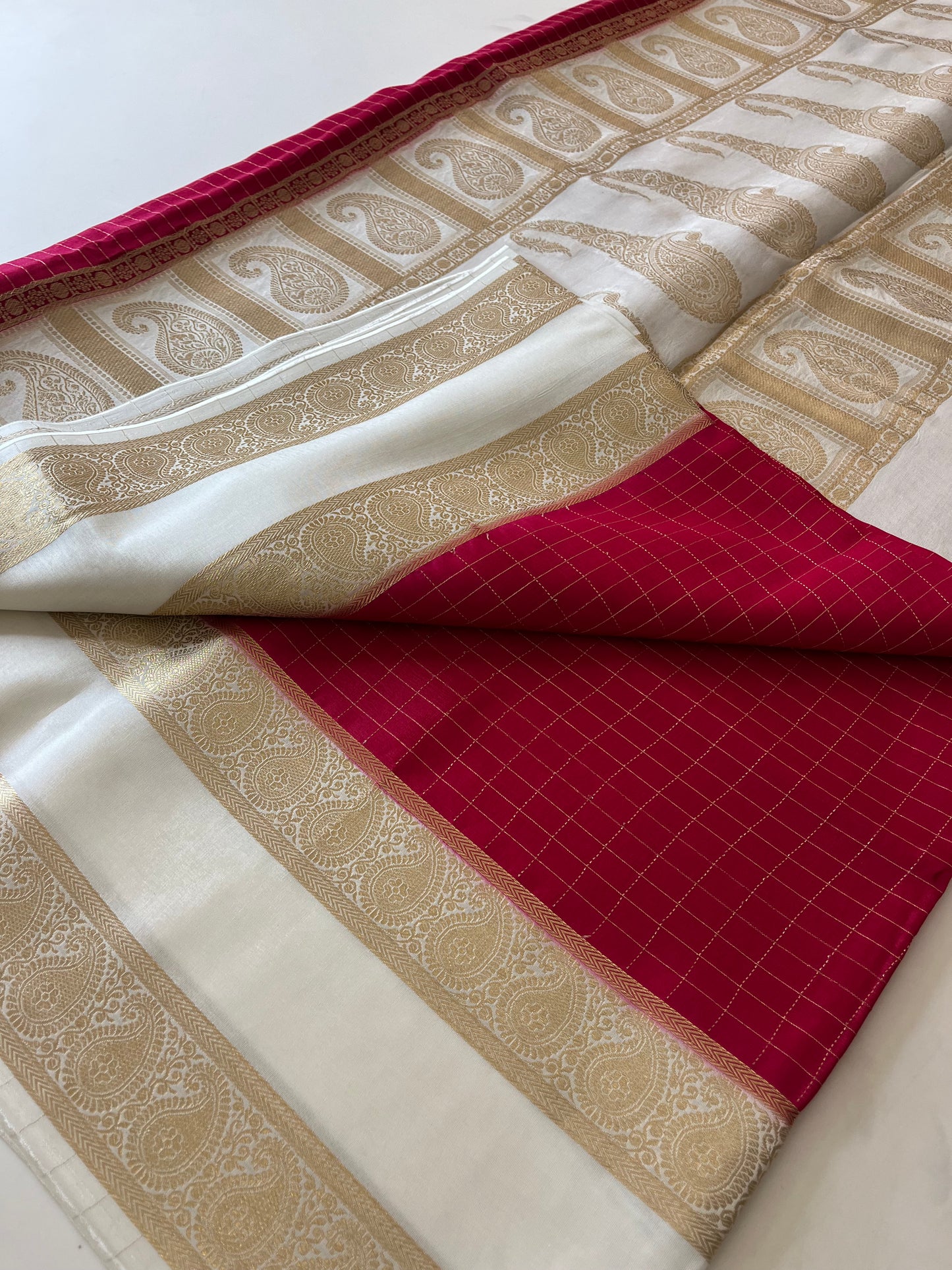 Banarasi Crape Vinrage Designer saree