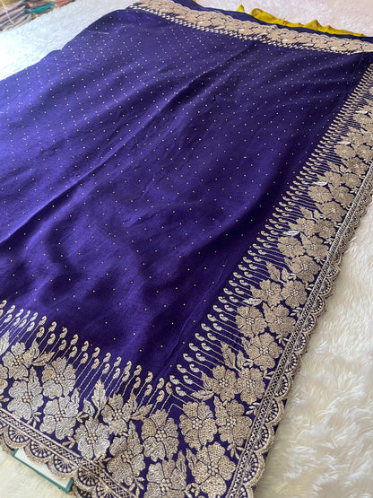 Scallop borde Fancy saree