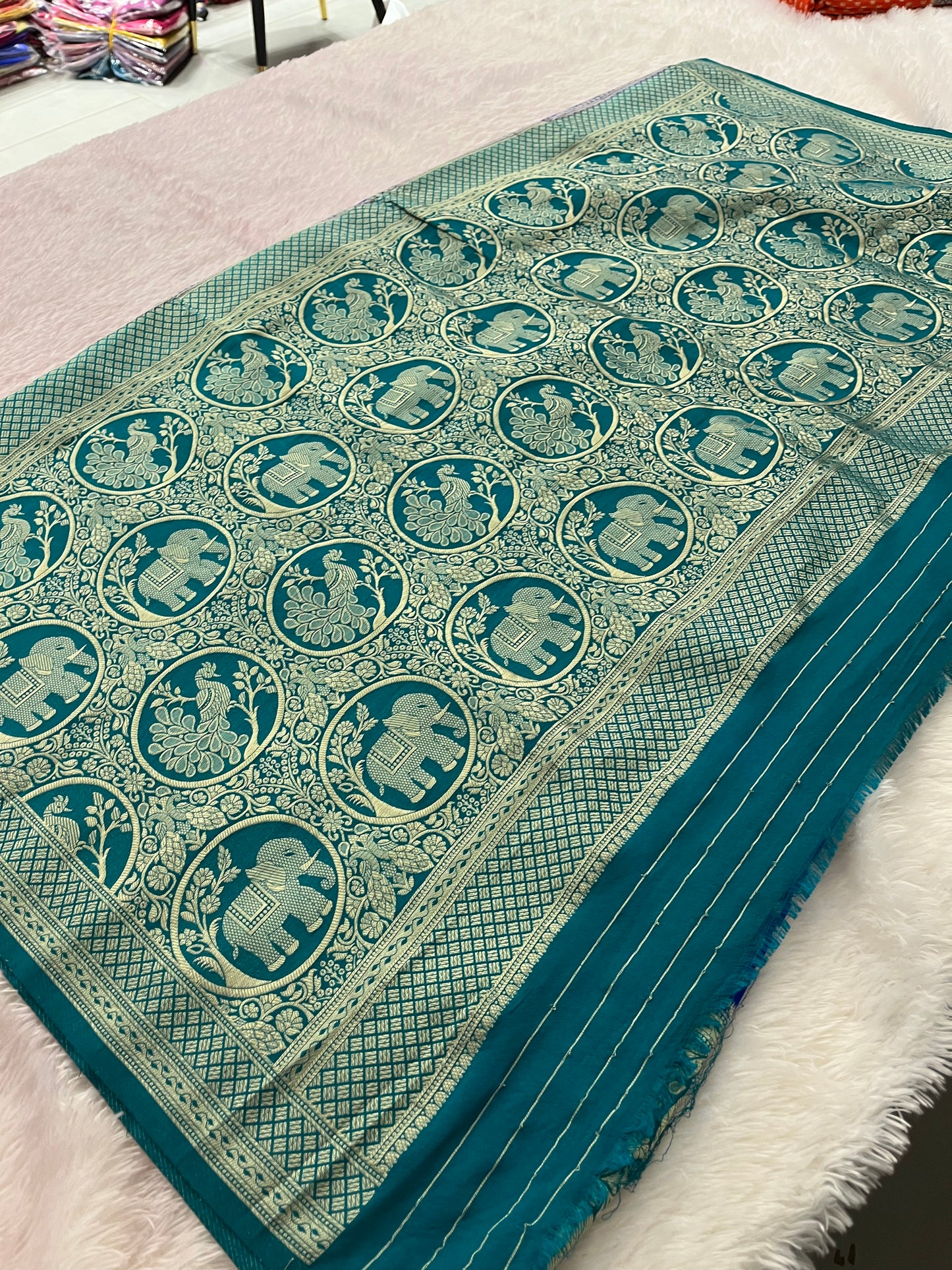 Kaddi Banarsi Small Butties Fancy