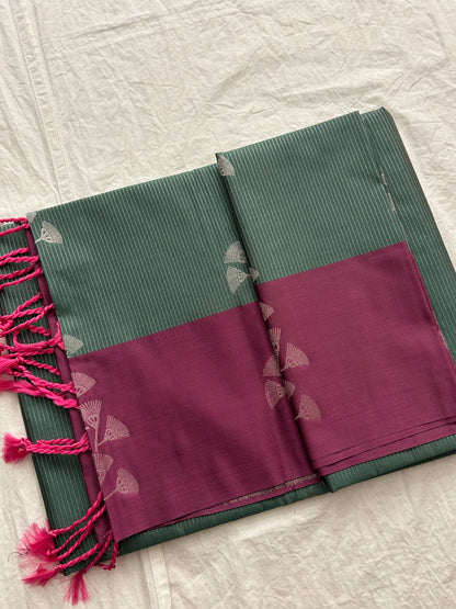 Ananta semi silk saree-light grey X magenta