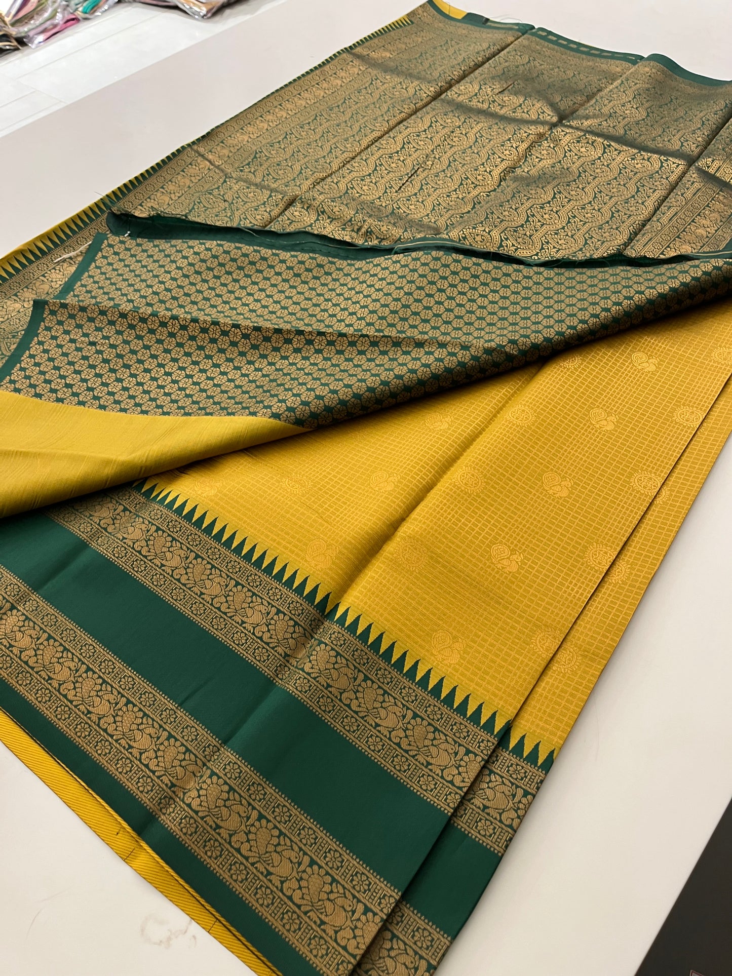 2812 Semi Silk Valkalam Silk