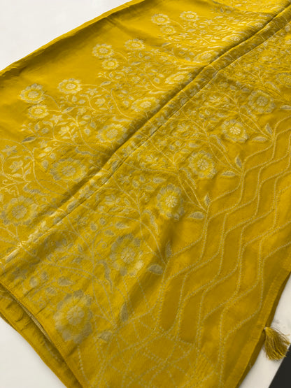 Chinnon Silk Premium Lily Green x Red-1121