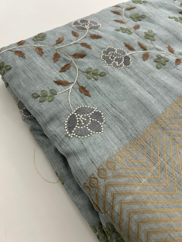 🌹Tussar Silk Sarees in Full Embroidery Work With Self Pattern Blouse 🌹
JU23