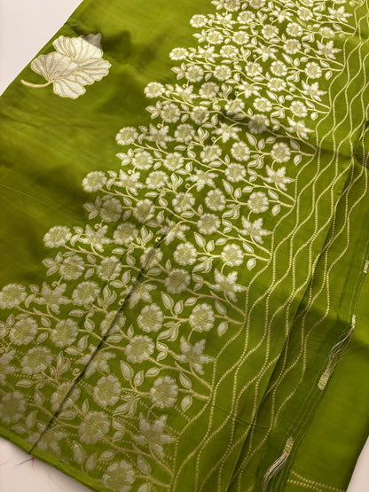 Chinnon Silk Premium Lily Green x Red-1121