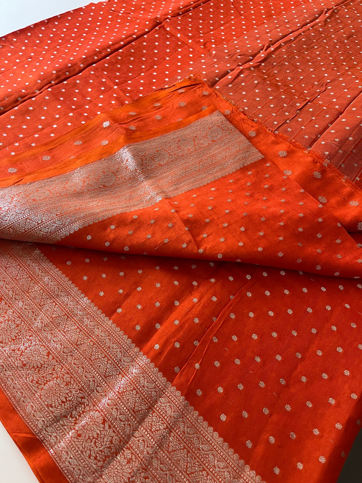 Silver Butties Banarasi Viscose