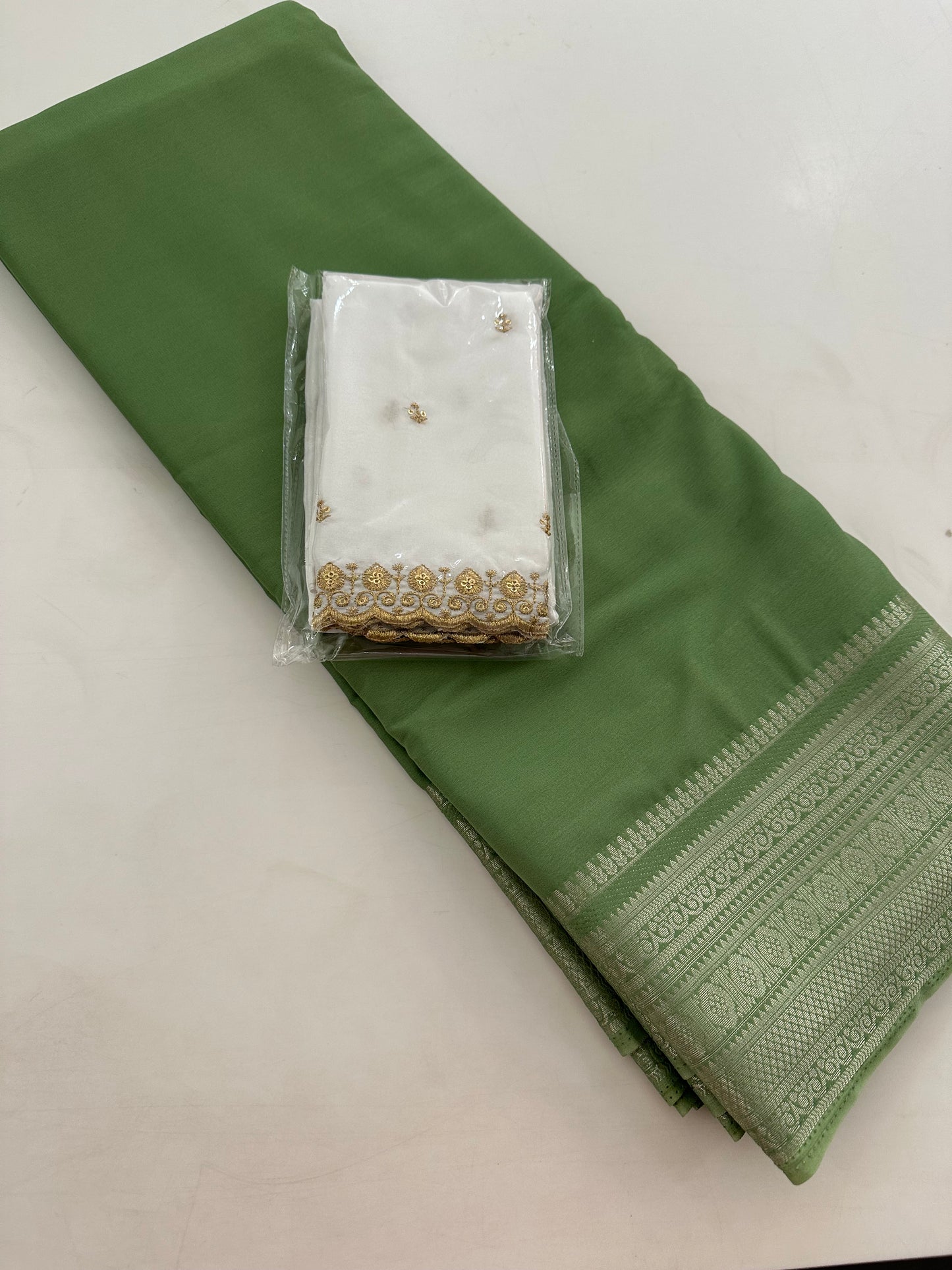 Premium Crepe Fancy-J8