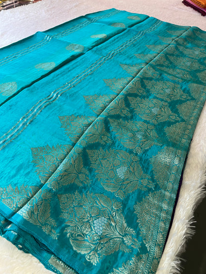 Fancy Chinnon Borderless