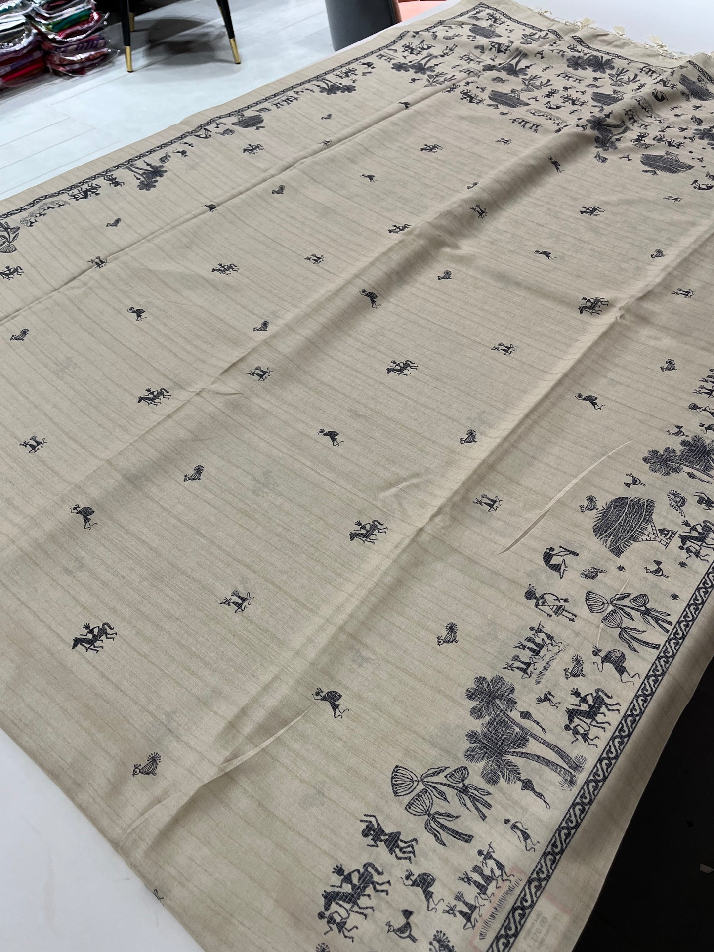 161 TUSSAR LINEN