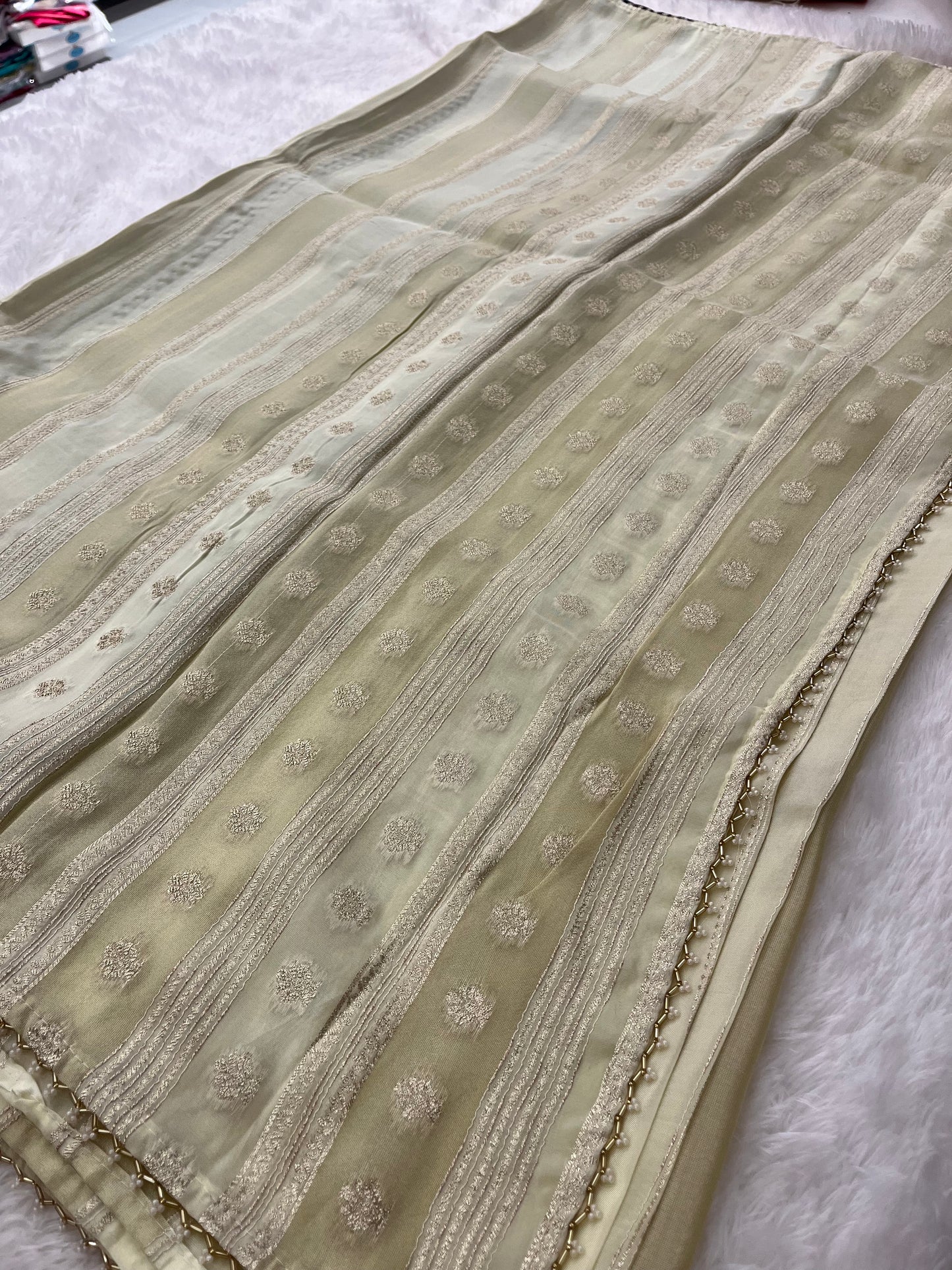 Cut Dana Designer Chinnon Fancy- F16