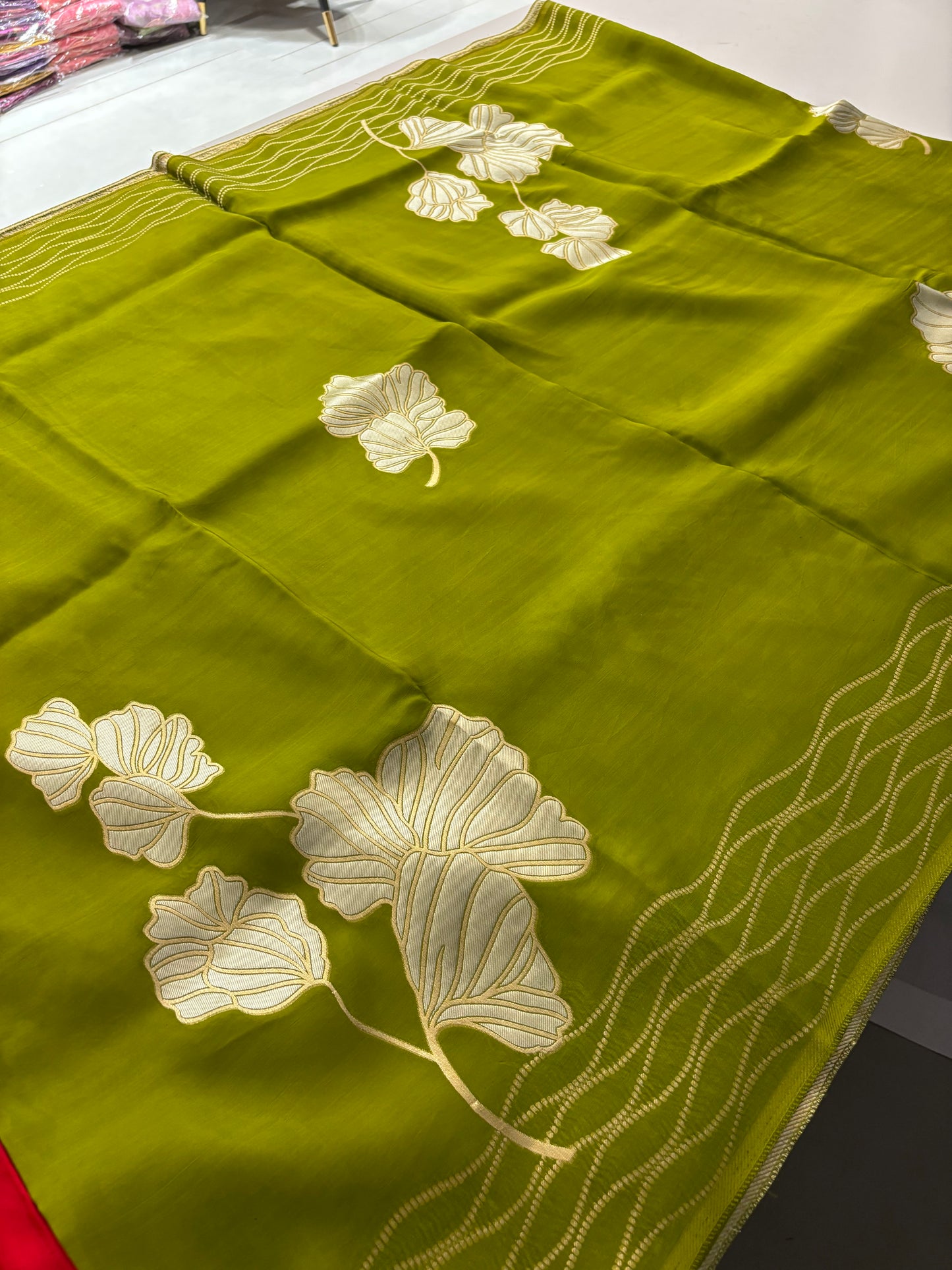 Premium Chinnon Green x Red