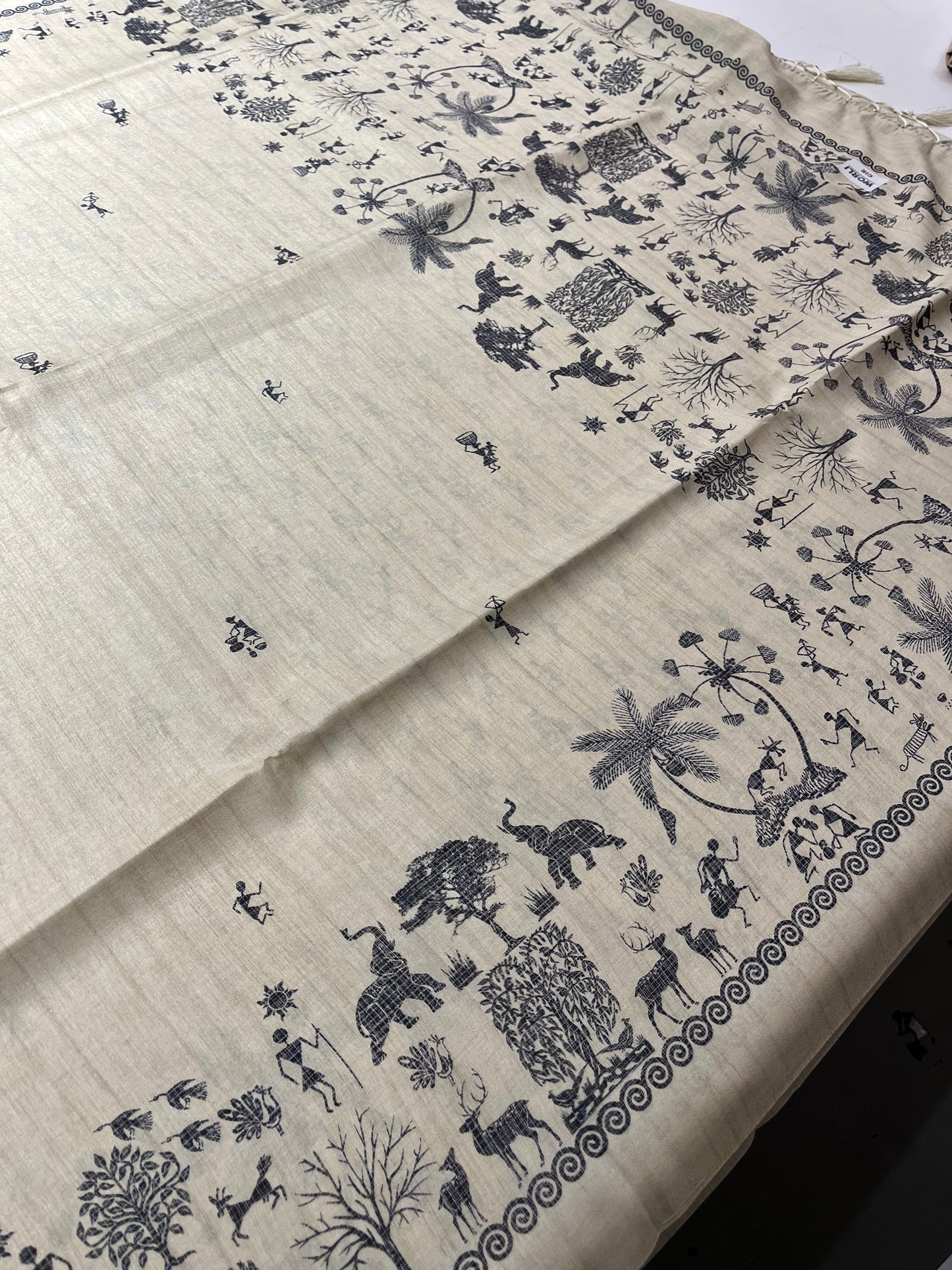 161 TUSSAR LINEN