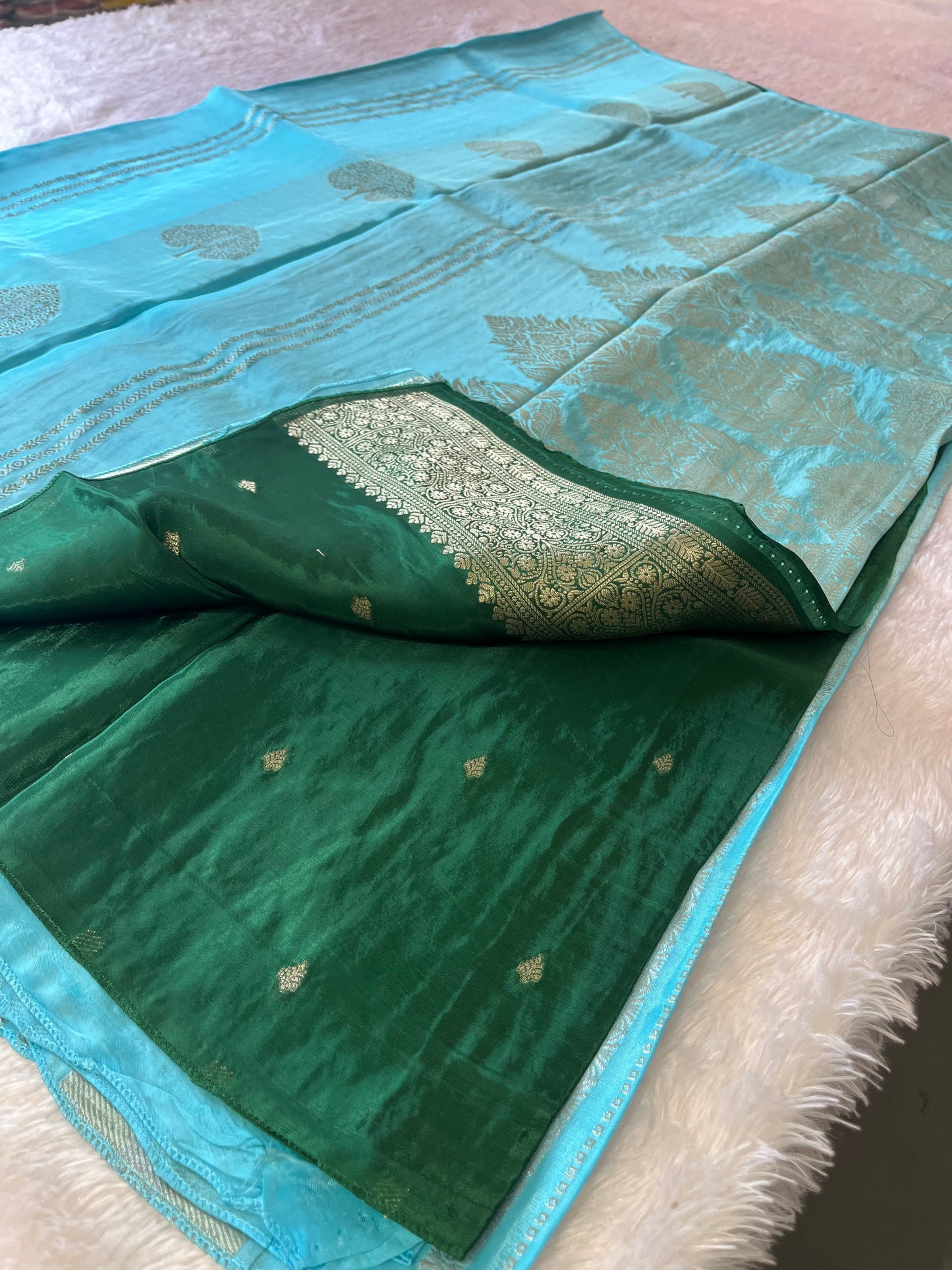 Fancy Chinnon Borderless