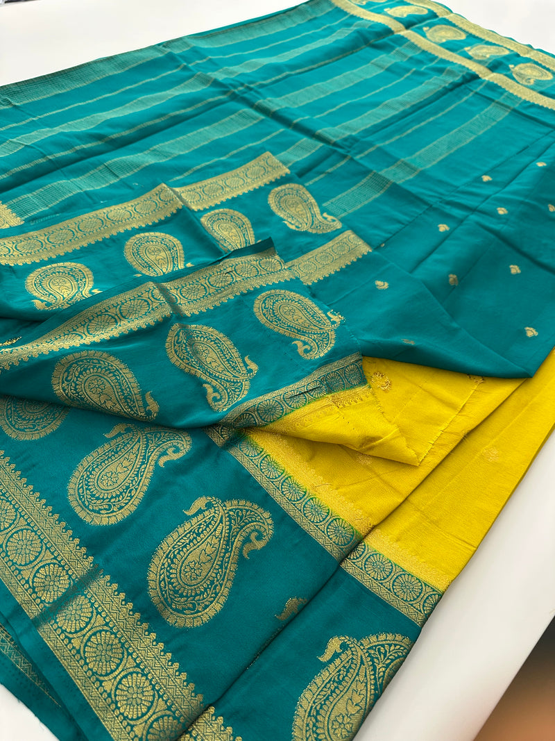 Vintage Semi Crepe Silk Saree with contrast butti blouse and mango border-Au15