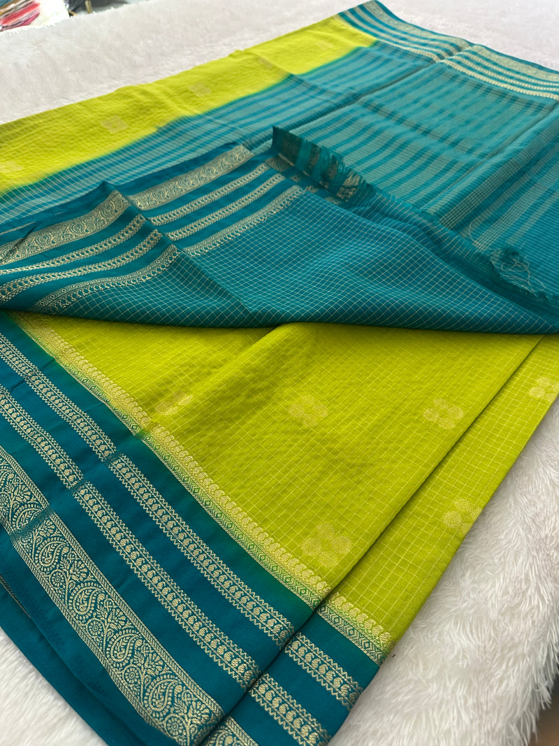 Semi Crepe Checks Saree - Green x Blue AU25