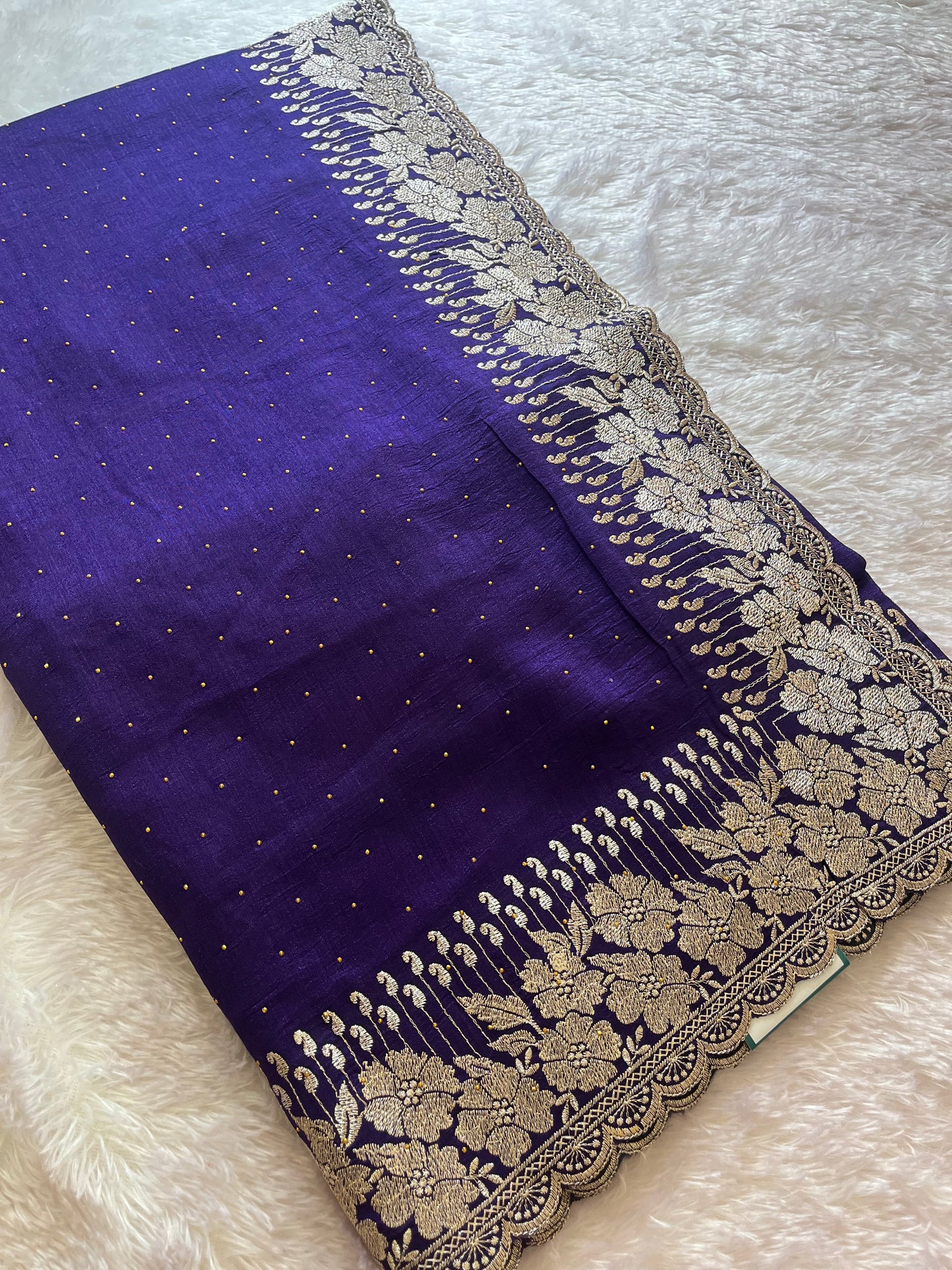Scallop borde Fancy saree
