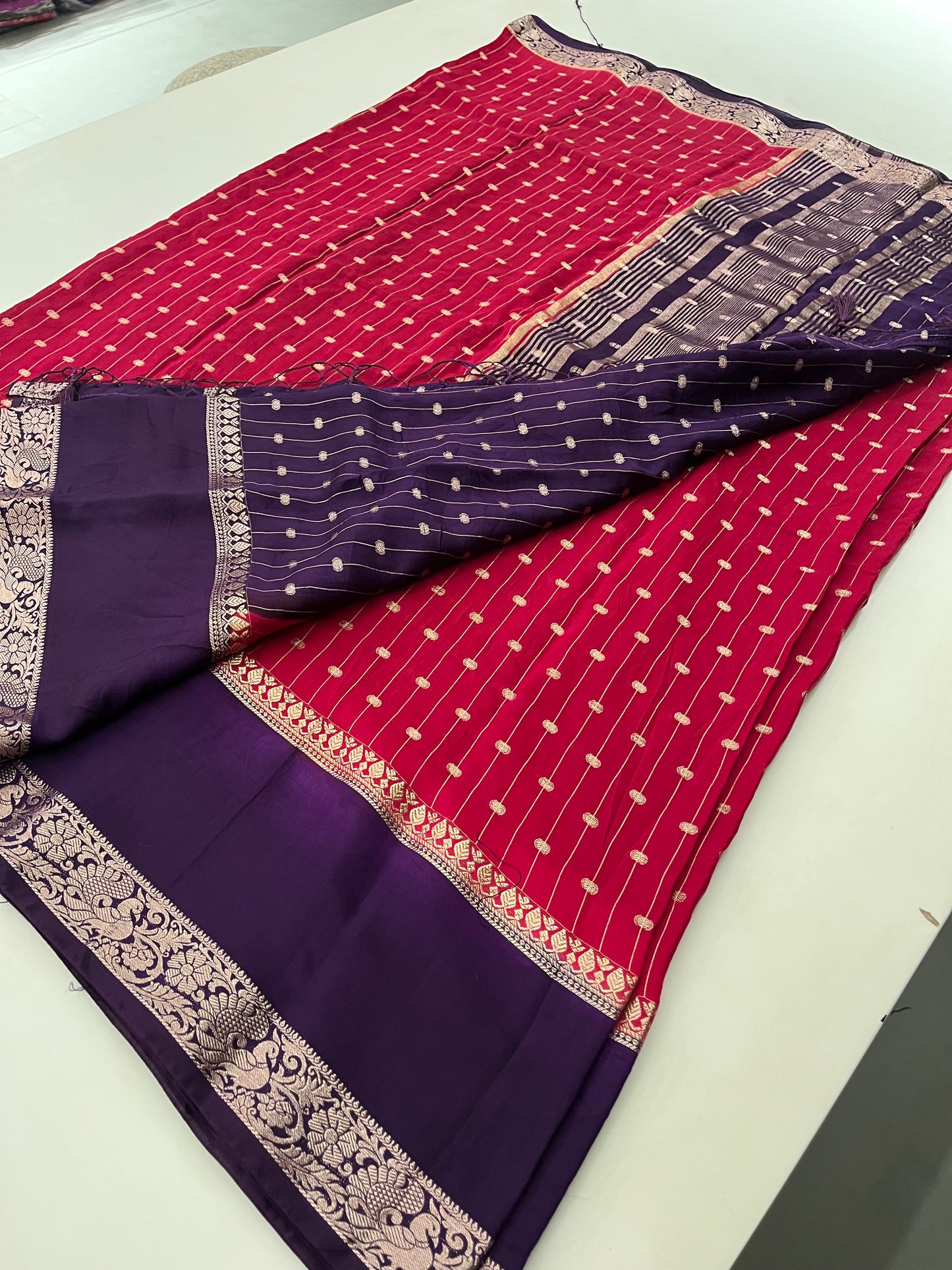 M28 Dola Crepe Fancy