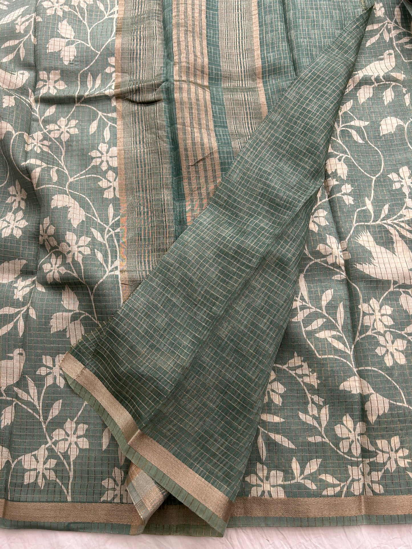 Pastel green chiffon viscose checks saree-Jan3