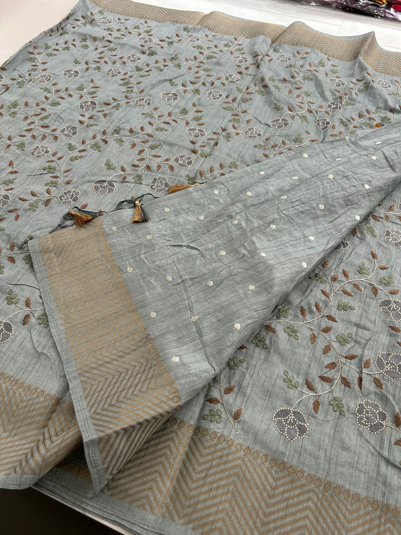 🌹Tussar Silk Sarees in Full Embroidery Work With Self Pattern Blouse 🌹
JU23