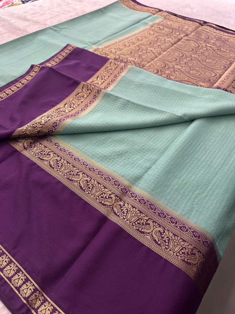 Crepe Silk Sarees in Gold weaving and Big Bentex Border,, comes in checkered pattern and contrast blouse piece 🌹