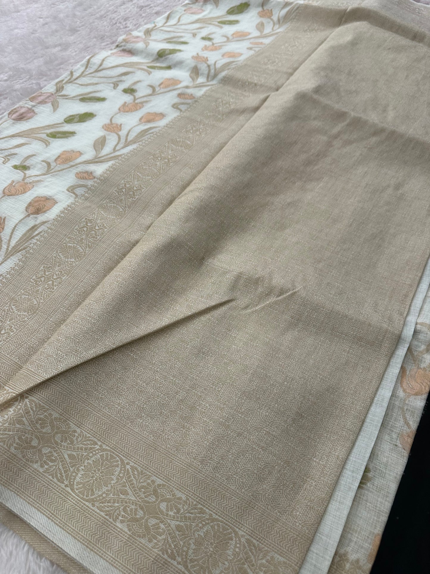 Tulips Linen Premium Saree-M13
