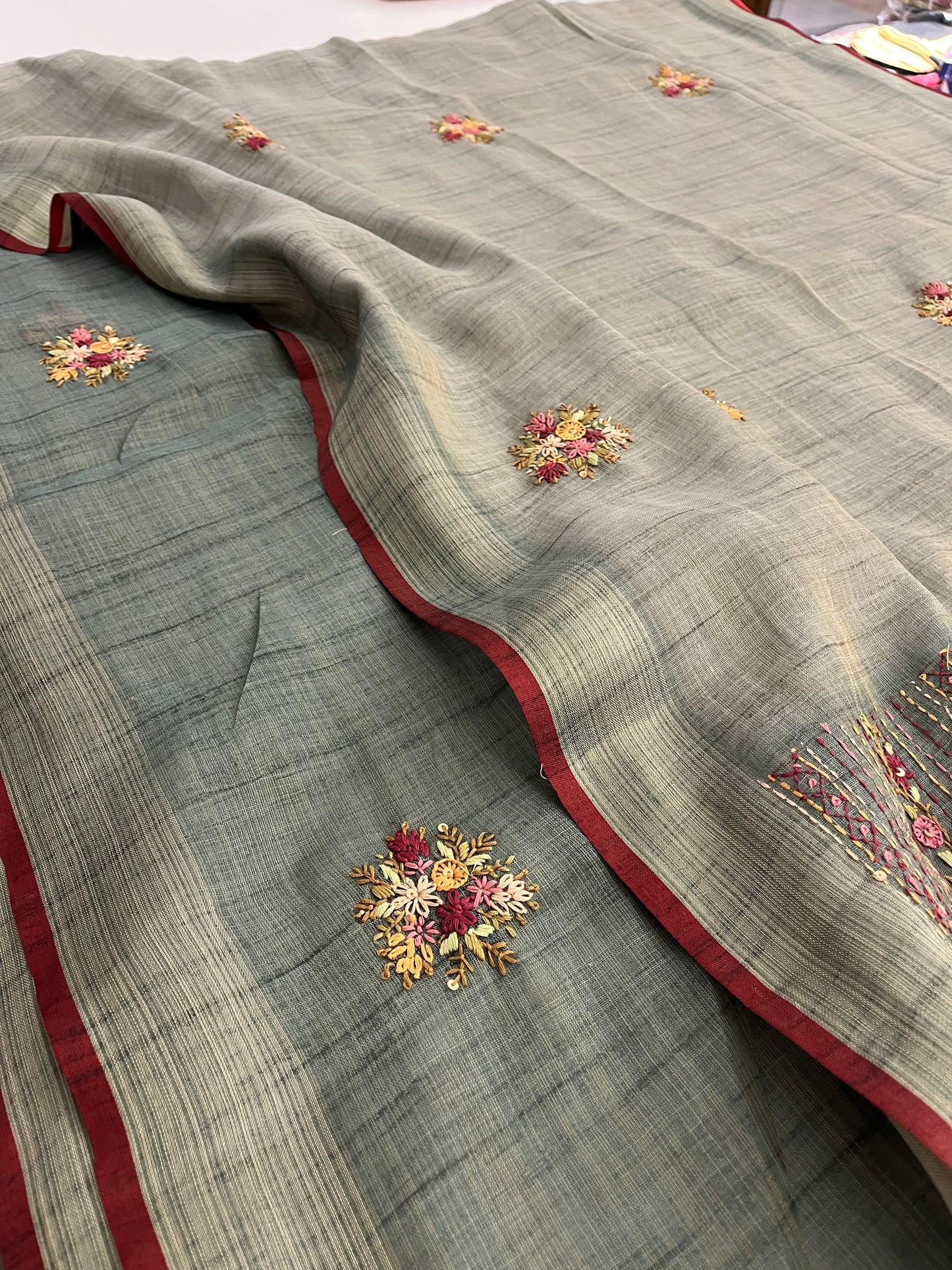 Linen Embroidery Fancy