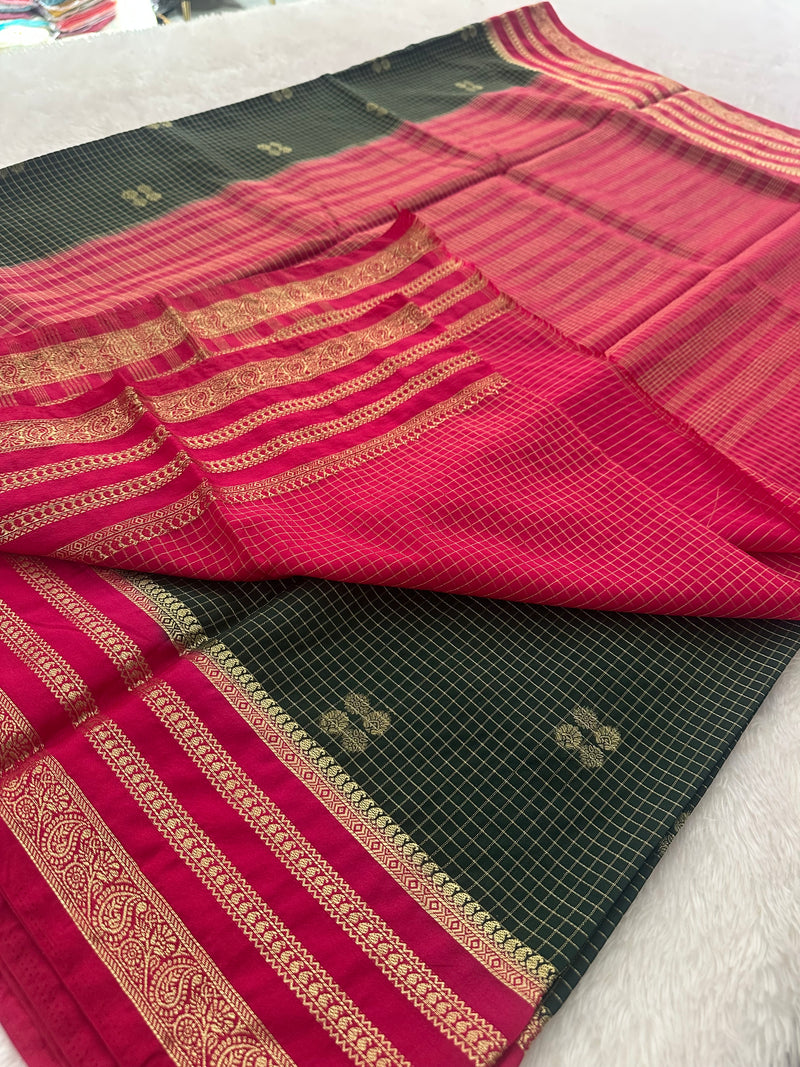 Semi Crepe Checks Saree - Green x Pink AU25