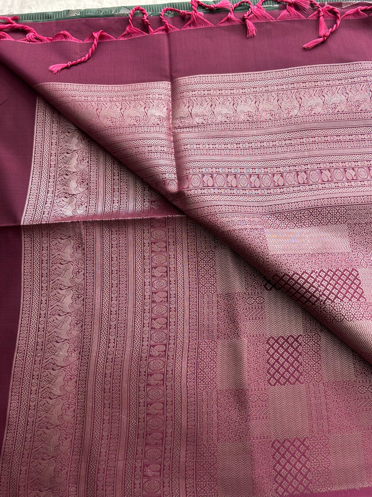 Ananta semi silk saree-light grey X magenta