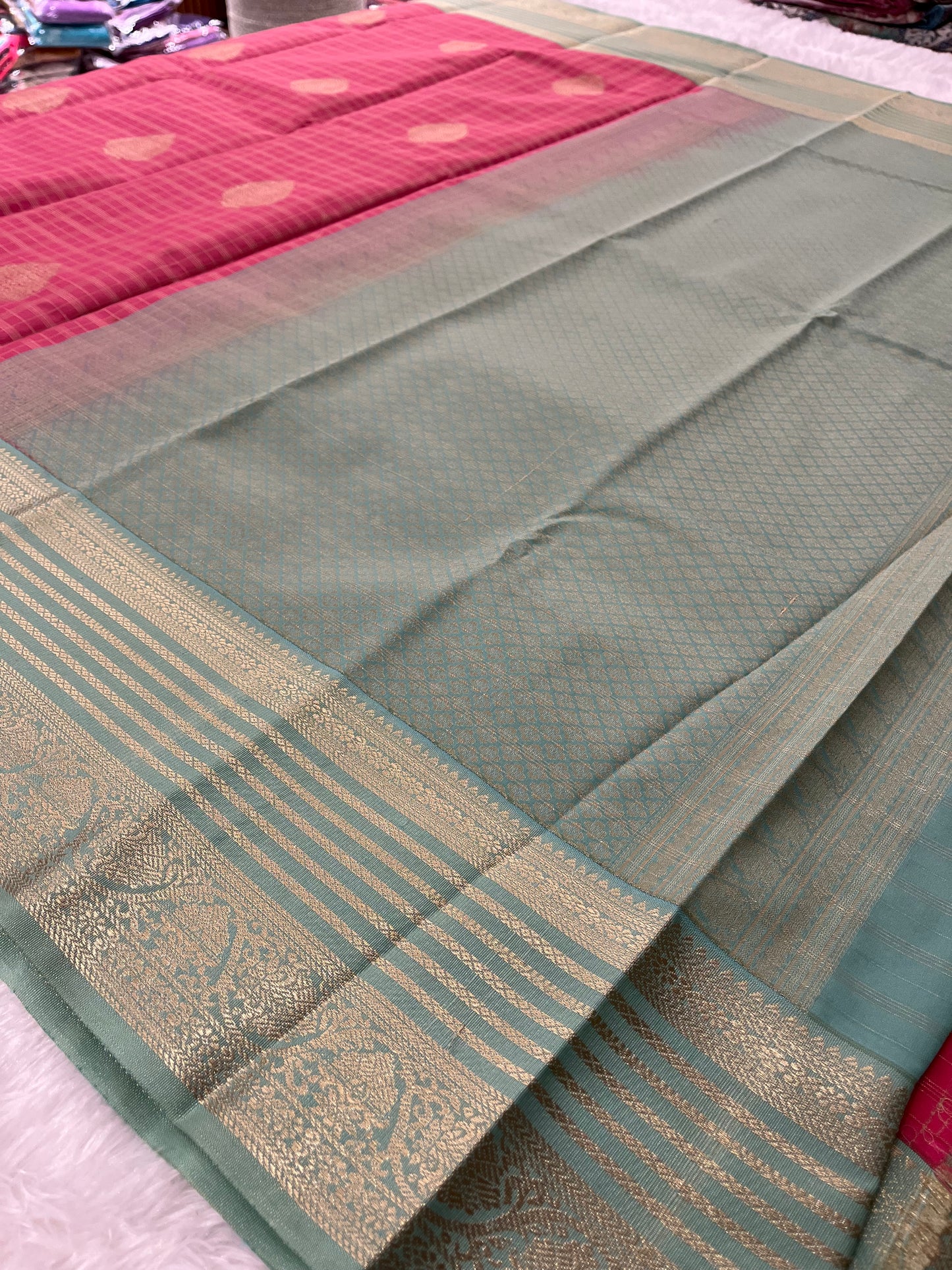 Kanchi  Semi Silk F4