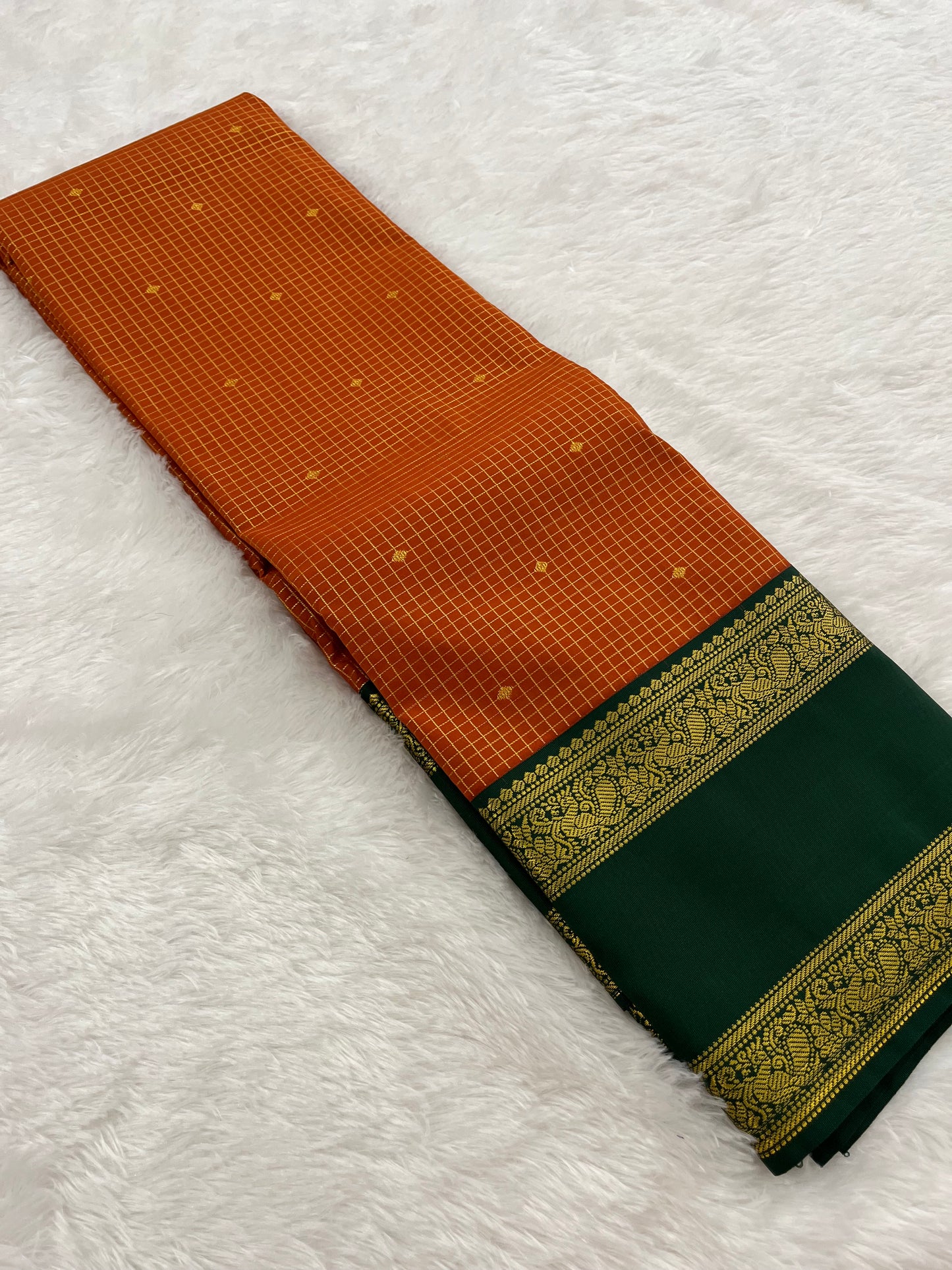 Kanchi  Semi Silk F4