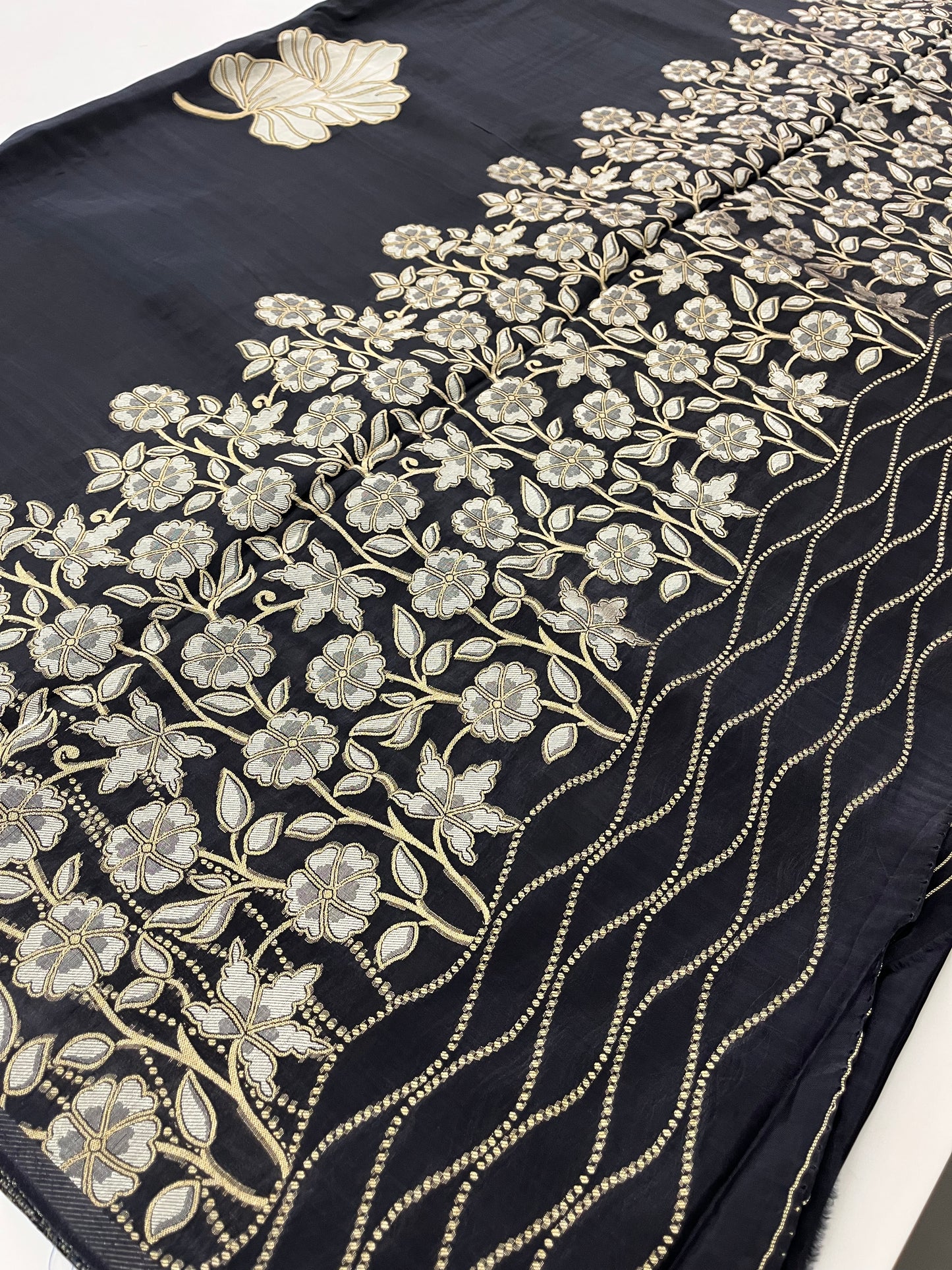 Chinnon Silk Premium Lily Green x Red-1121