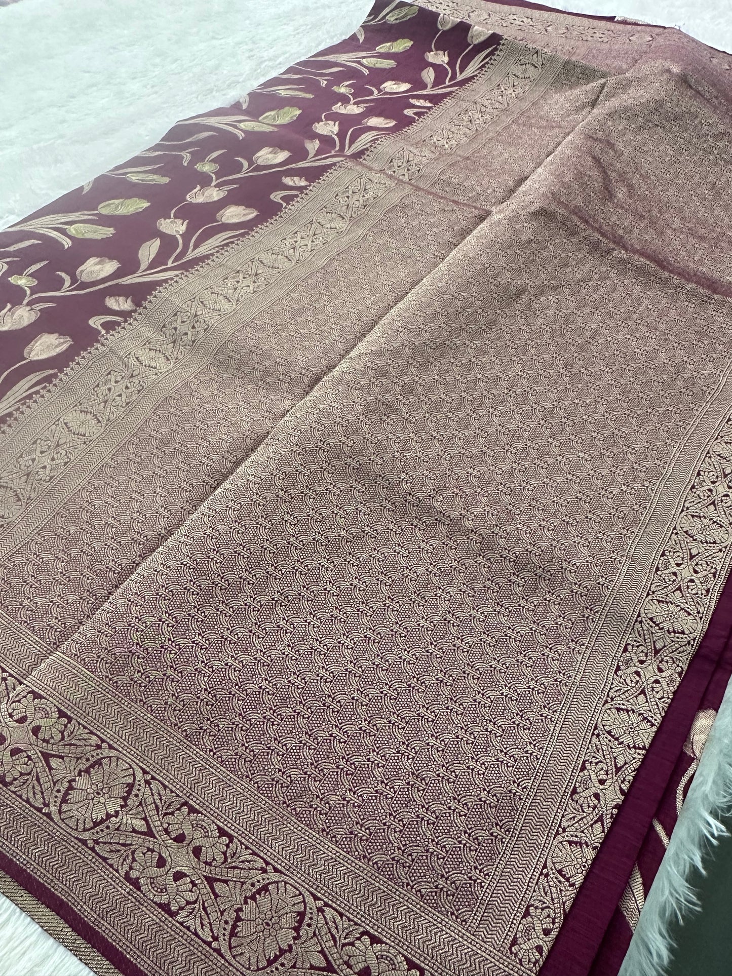 Tulips Linen Premium Saree-M13