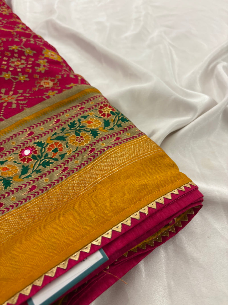 Pink Royal Patola Saree AU5