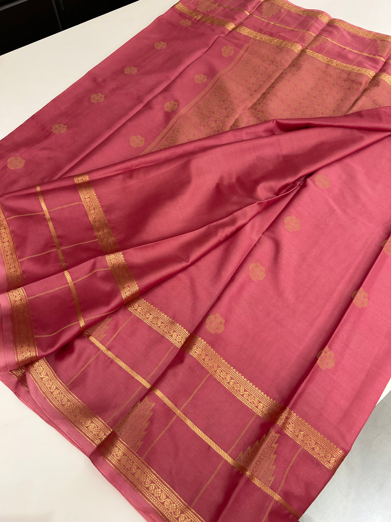 NEW Green and Light Pink Crepe Silk sarees at affordable range and beautiful self matching blouse and brocade style pallu 🌹