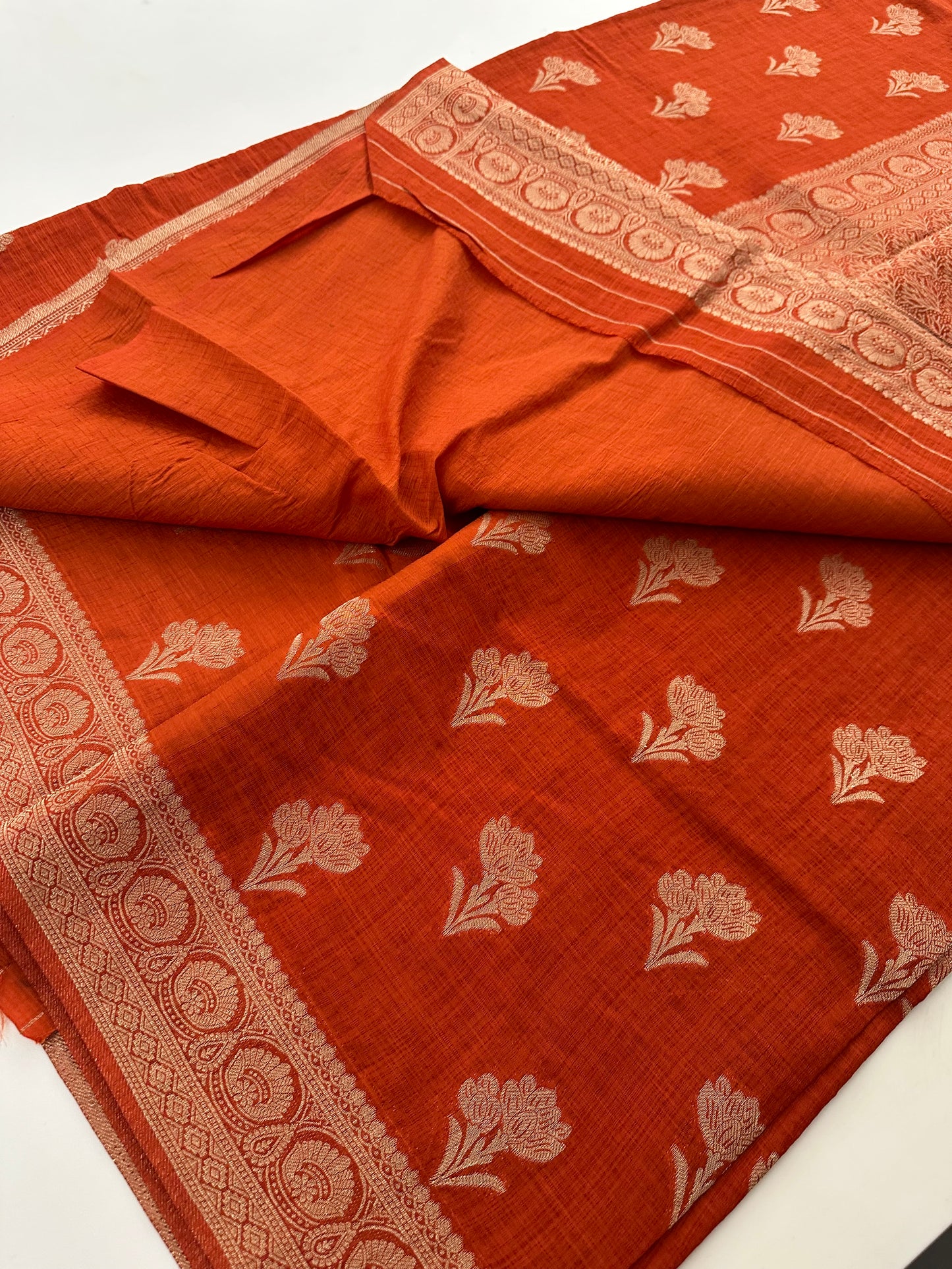 Linen Fancy Heritage-J6