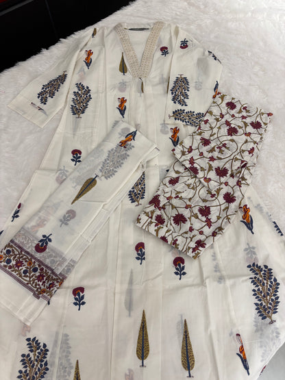 White Floral Anarkali Kurti With Plaazo