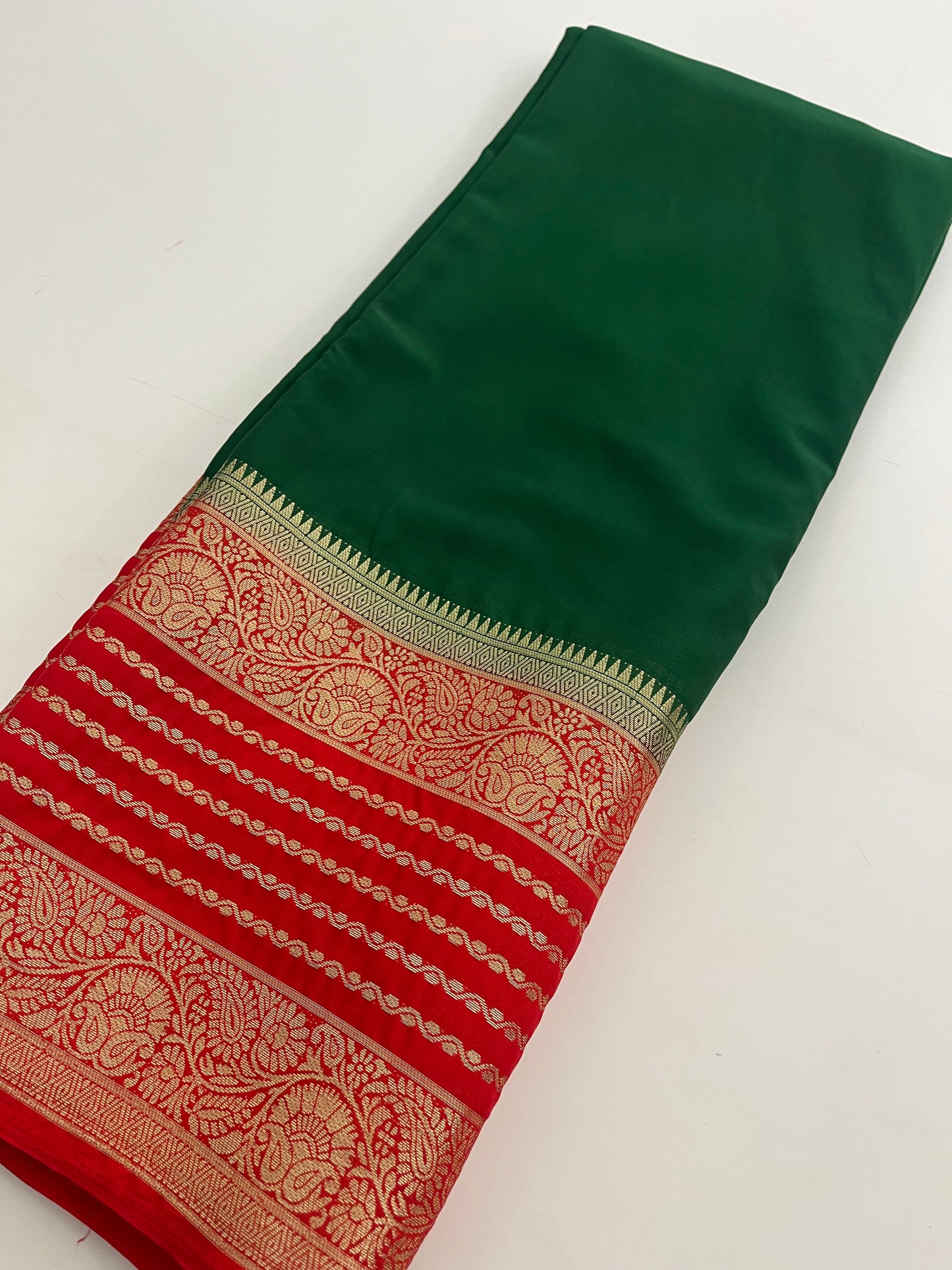 310 semi crape silk kaddi pallu