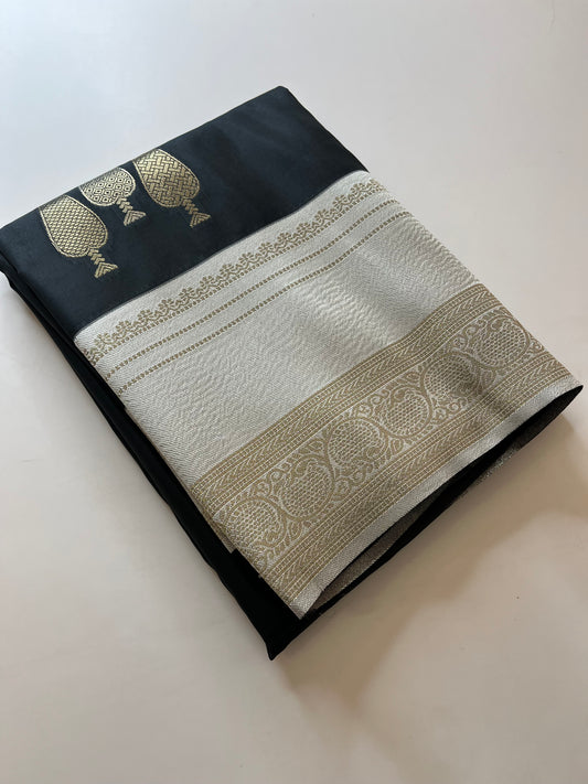 Valkalam Silk
