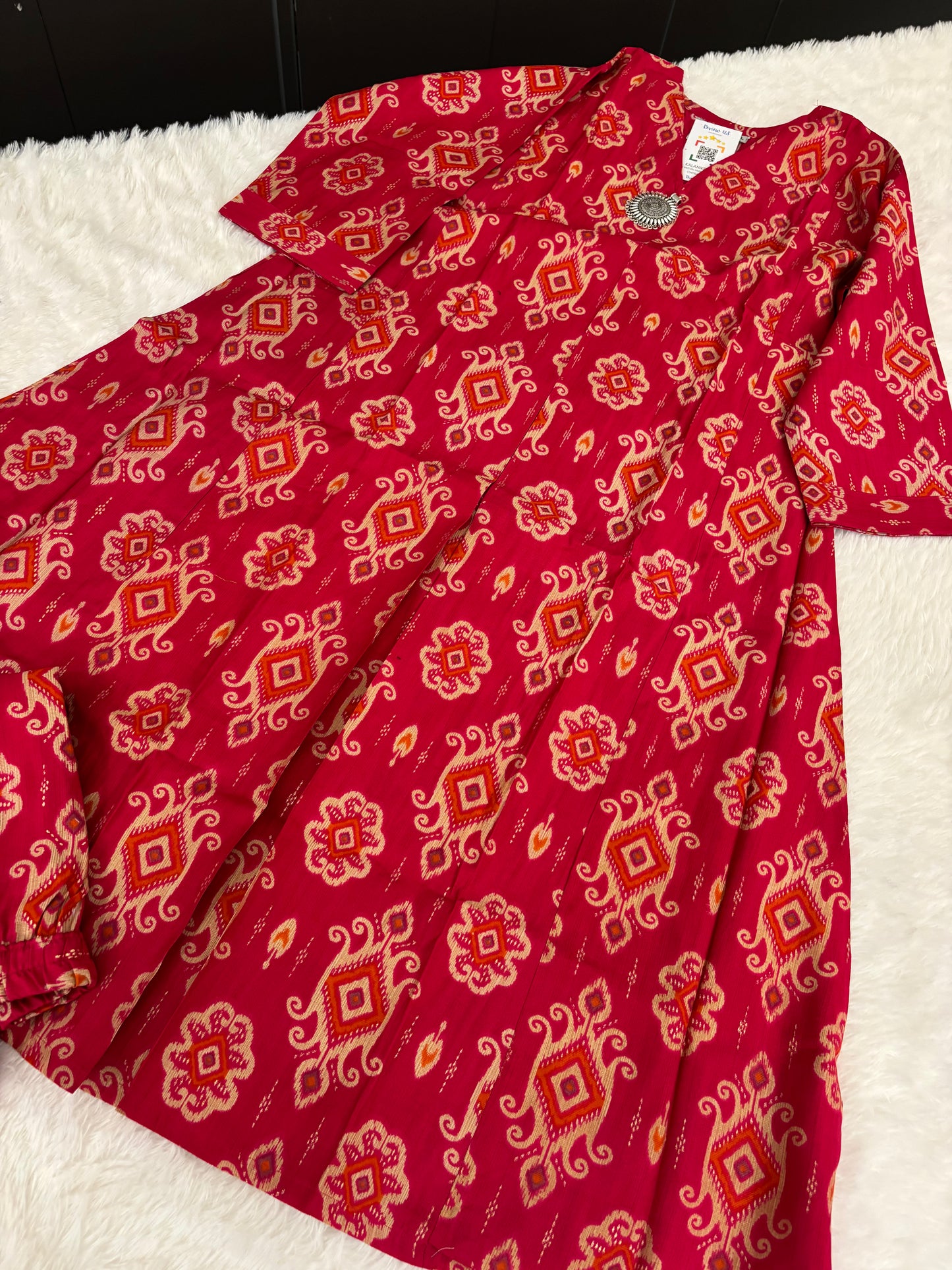 Office Wear Kurti With Pendant