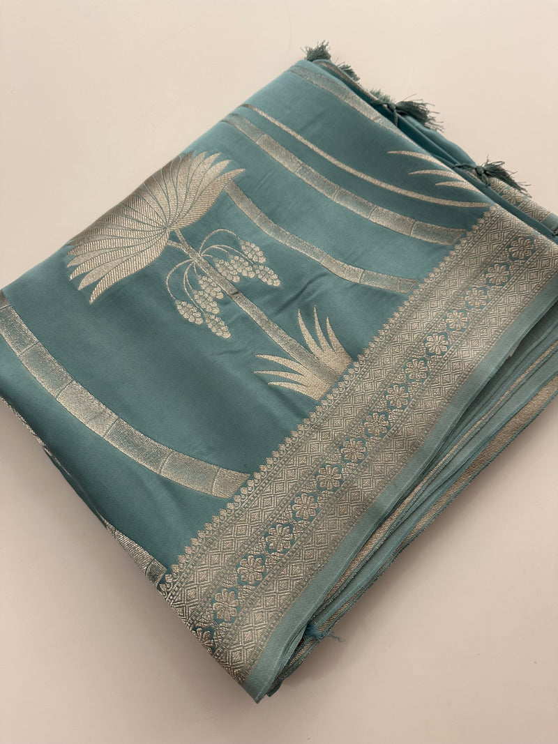 Pure Banarsi Crepe Silk Saree,, silver and gold weaving all over 🌹-AU15