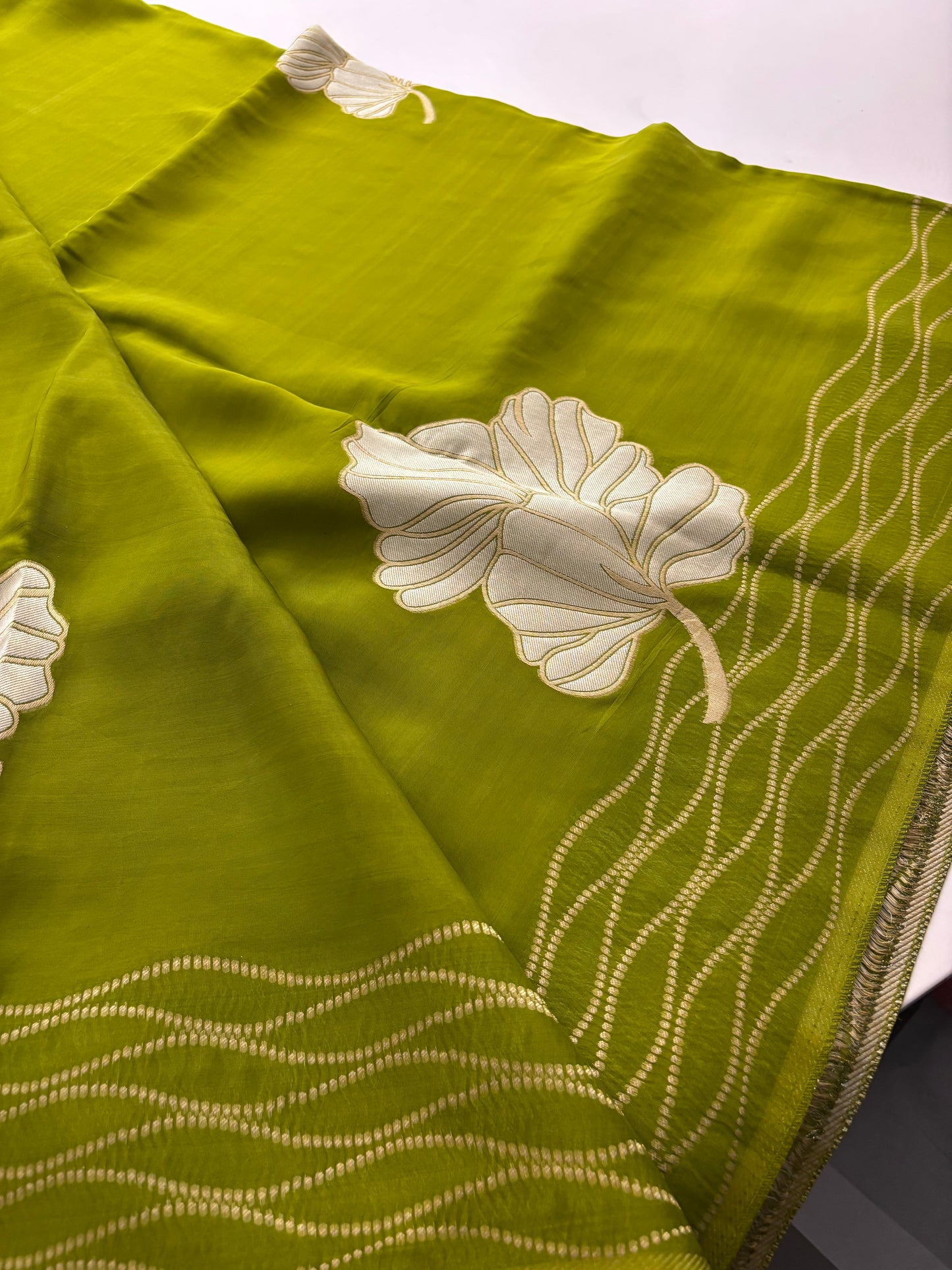 Premium Chinnon Green x Red