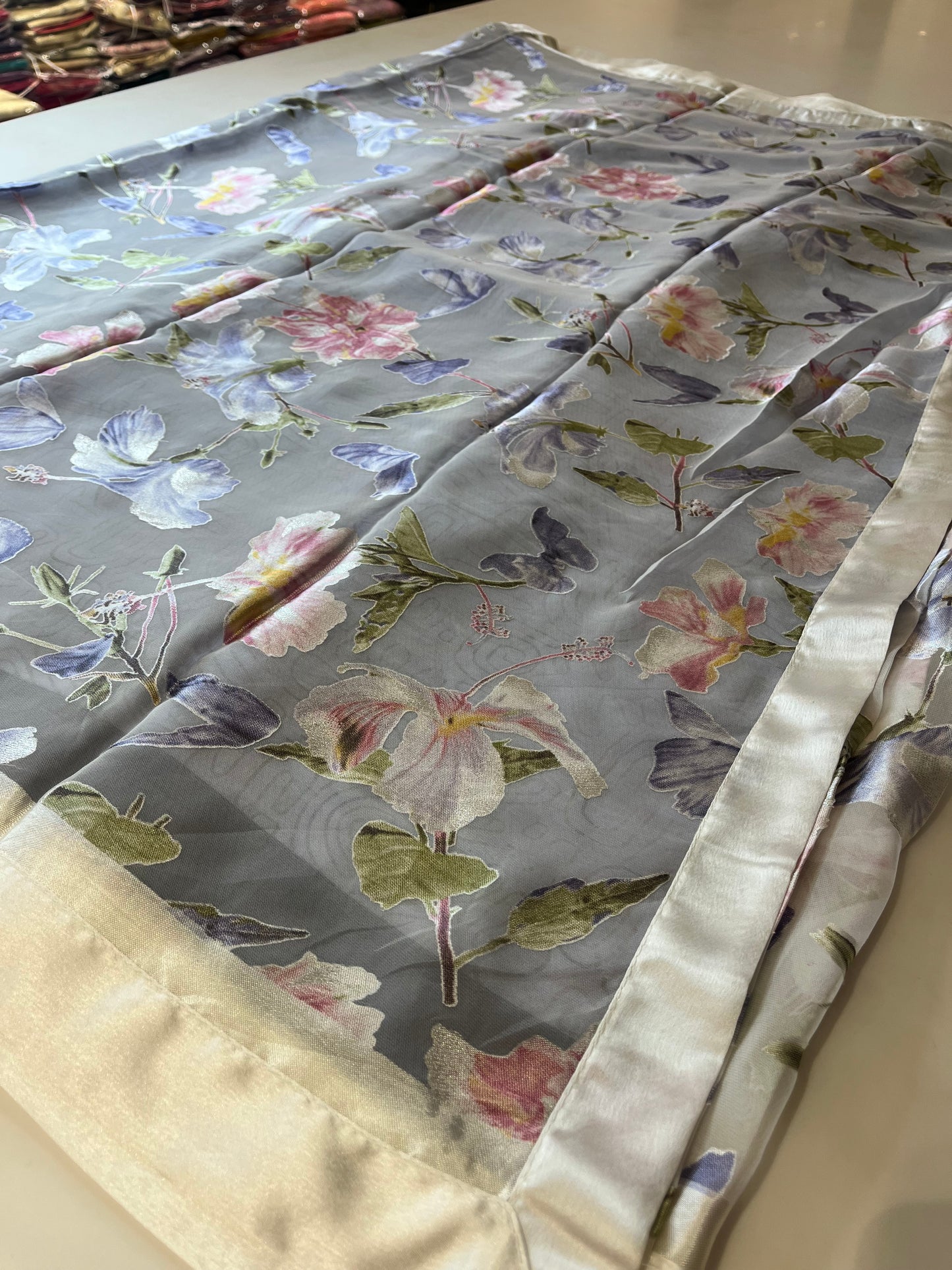 Brosso Chiffon satin Border Premium