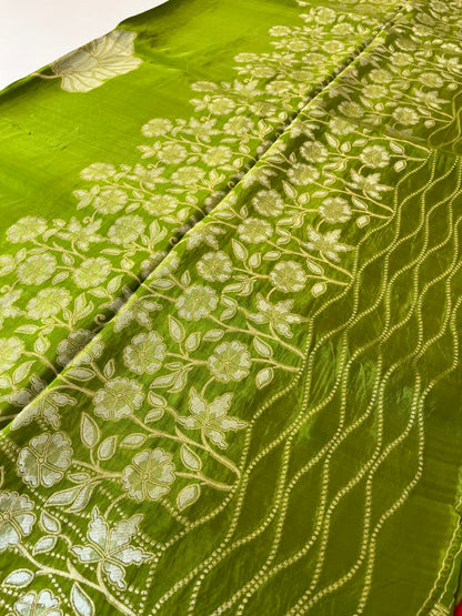 Chinnon Silk Premium Lily Green Red