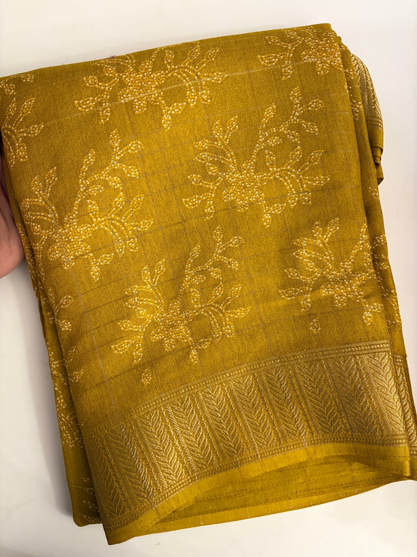 Floral embossed Chiffon Sarees-M104