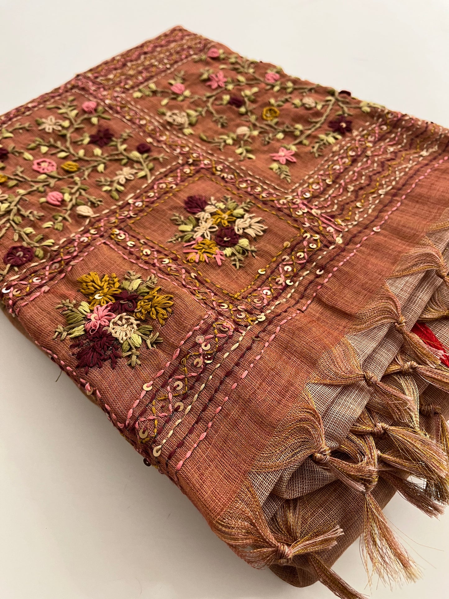 Linen Embroidery Fancy