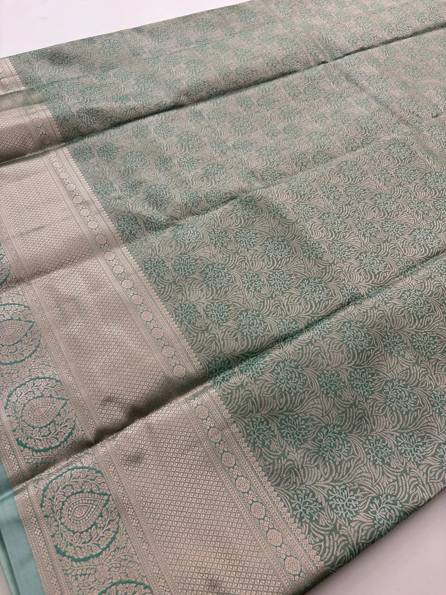 Tissue semi silk