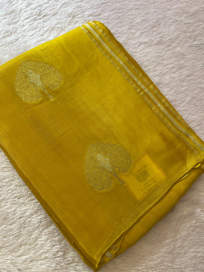 Fancy Chinnon Borderless